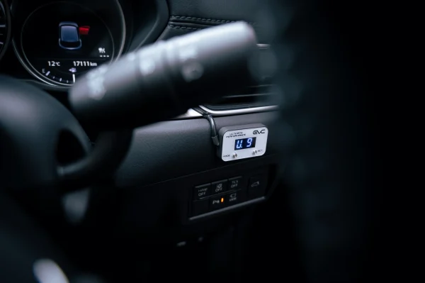 EVC Throttle Controller NISSAN PATROL 2019 - ON (Y62 - Series 5) - Image 5